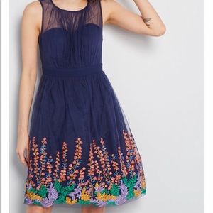 ModCloth NWOT size large dress